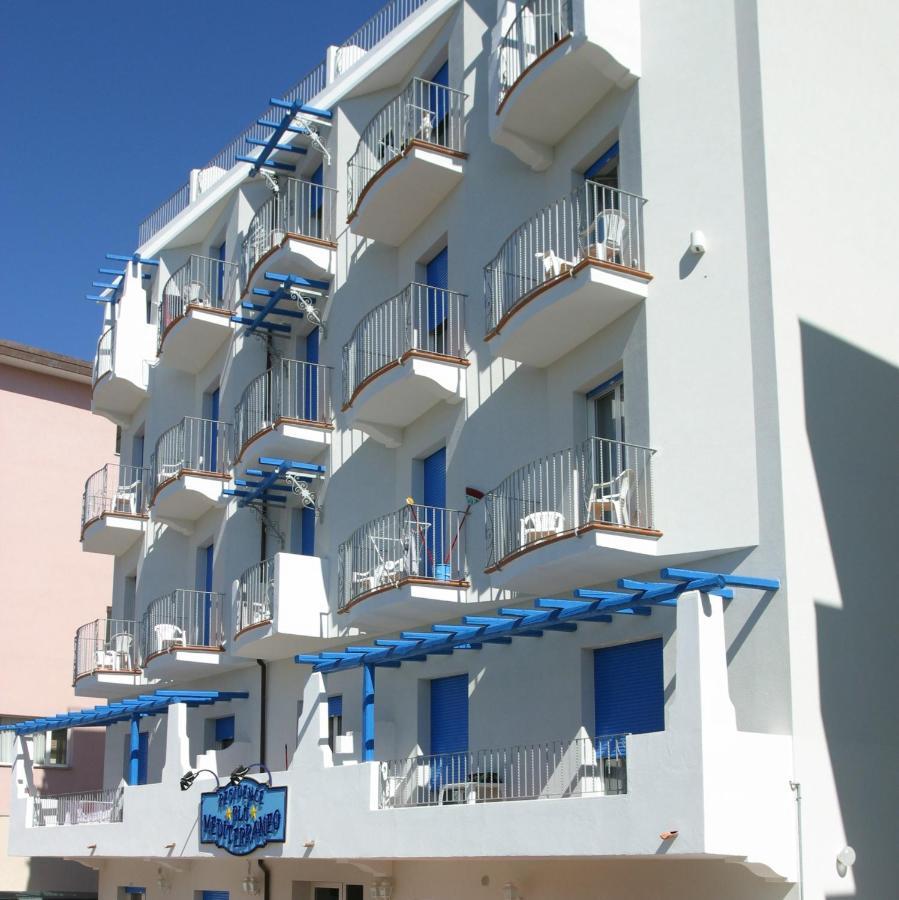 Residence Mediterraneo Римини Екстериор снимка