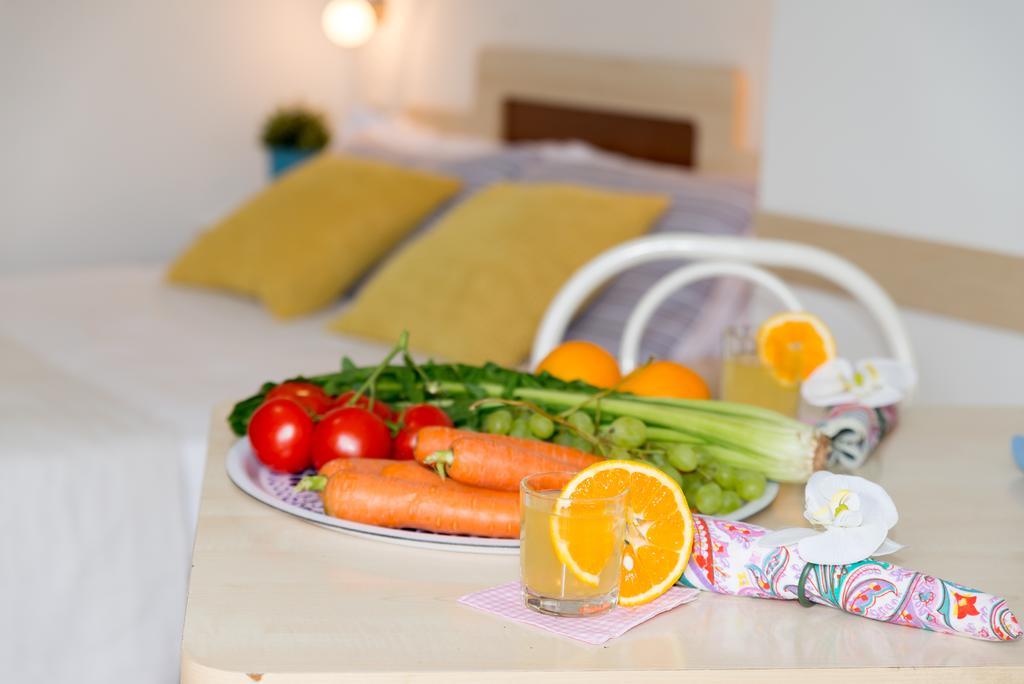Residence Mediterraneo Римини Екстериор снимка