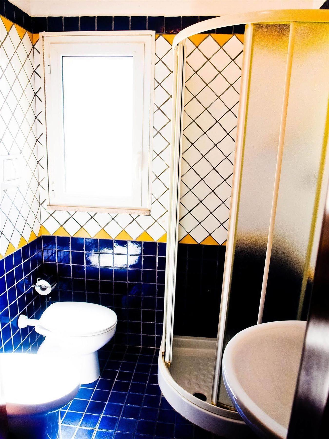 Residence Mediterraneo Римини Екстериор снимка